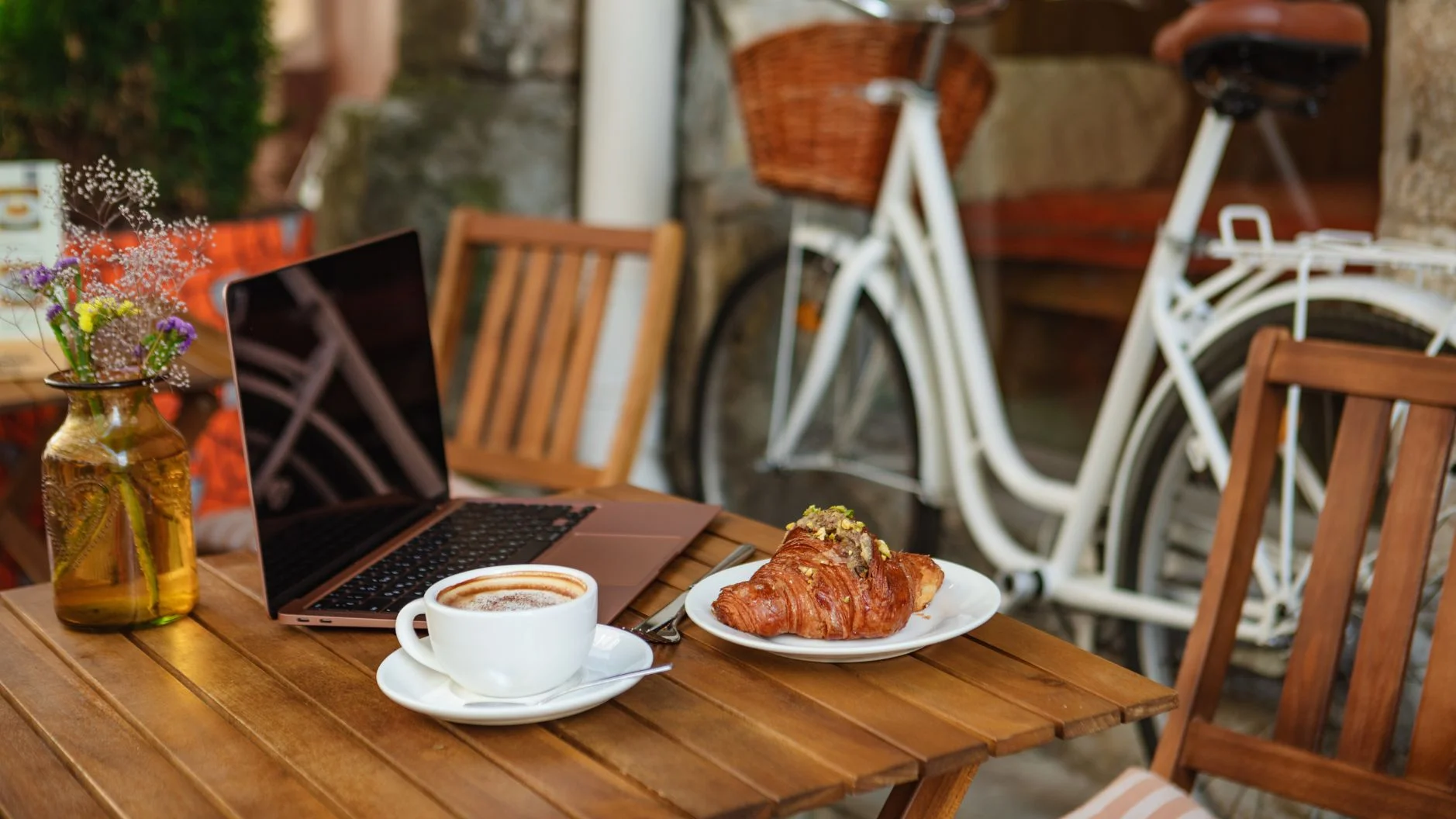 The Best Coffee Shops for Working Remotely: Your Perfect Workspace Away From Home
