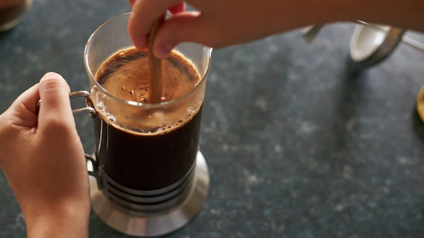 How to Make Coffee: From Bean to Brew with Global Traditions and Flavor Mastery